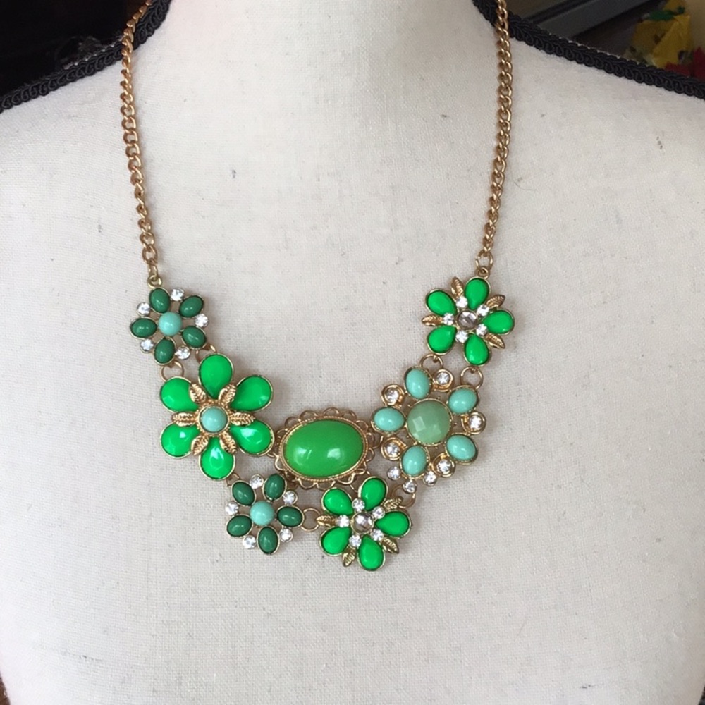 Shades of Green Flower Necklace
